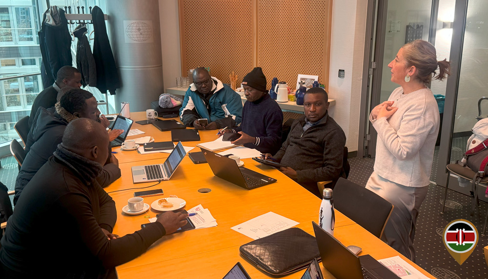 Iratxe Lerrajete leads a workshop on entrepreneurship in ICT
