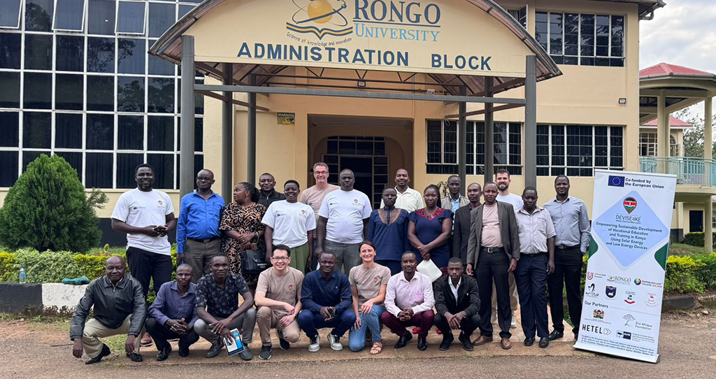 Teachers who were trained as part of DEVISE4KE pose with German and Irish teacher trainers, and the staff of Rongo University